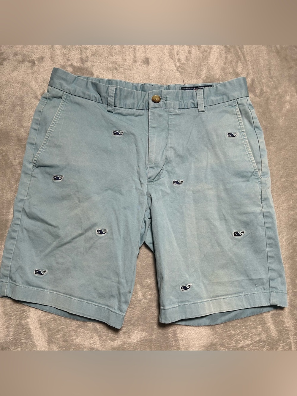 Vineyard Vines Breaker Chino Shorts Men’s 32 Light Blue Whales